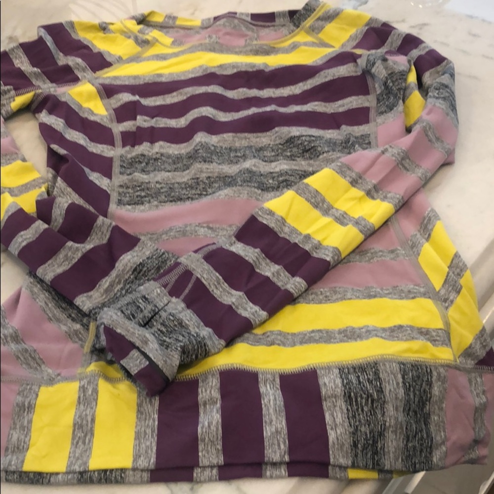 Lululemon Long Sleeve (Size 6)